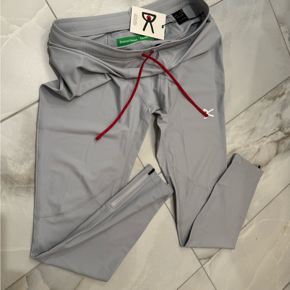 District Vision Other - District Vision Studio Lono Stretch Compression Running Full Tight Legging NET